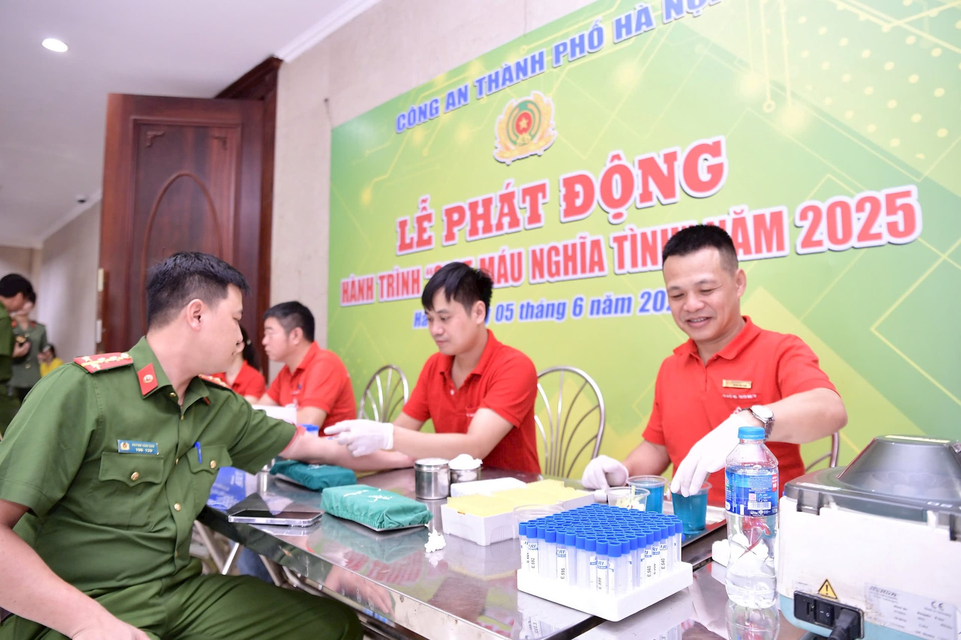 be2c90b9ac9518cb4184.jpg