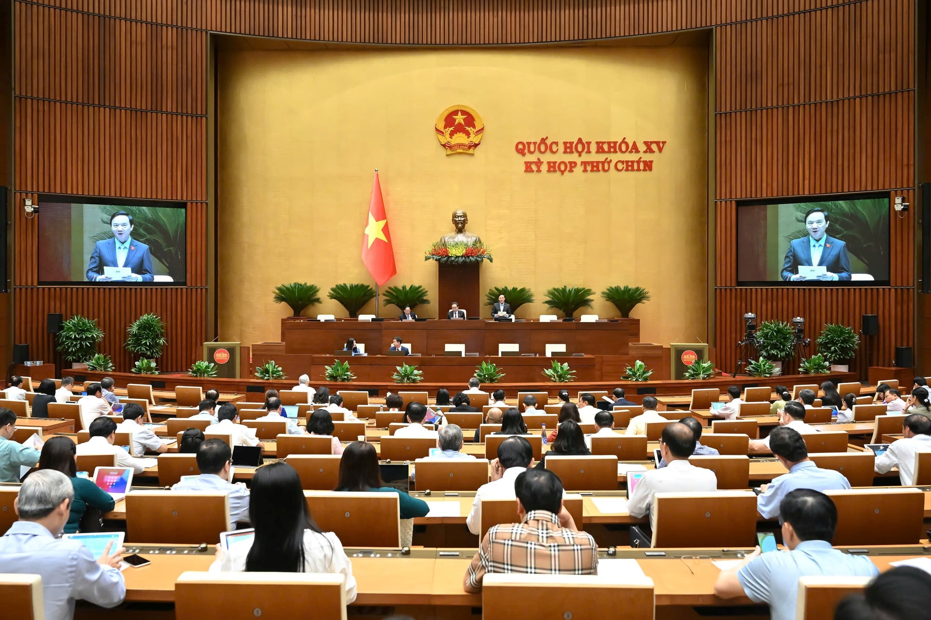 quoc-hoi-15.jpg