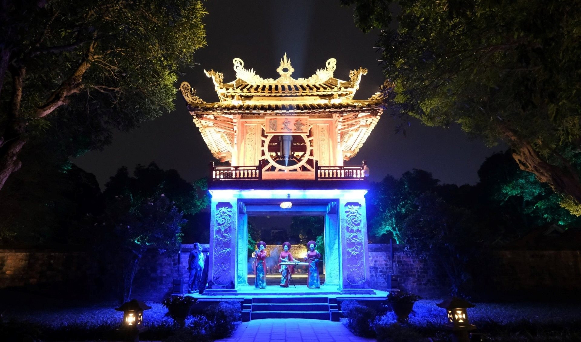 khue-van-mieu-2.jpg