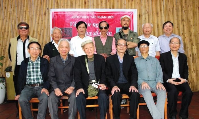 van-nhu-nguoi-nhu-so-phan.jpg