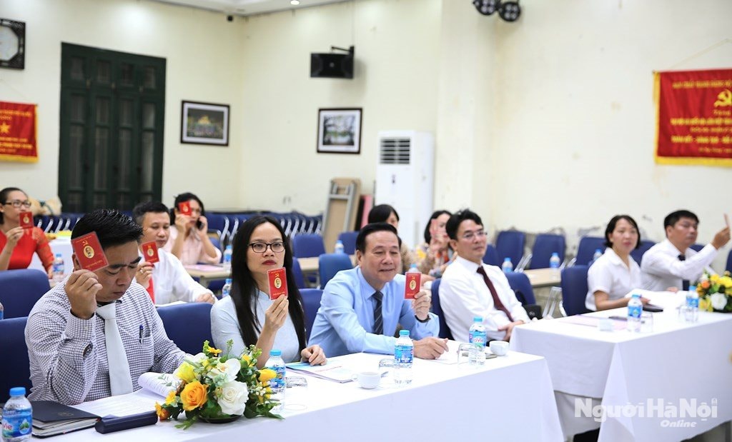 bieu-quyet.jpg