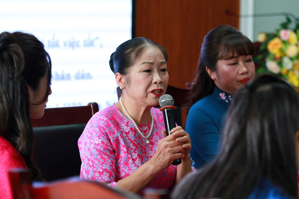 Trực tiếp Giao lưu gương điển hình tiên tiến “Phụ nữ Thủ đô Tự tin - Hội nhập - Kết nối thành công” năm 2025 - ảnh 18