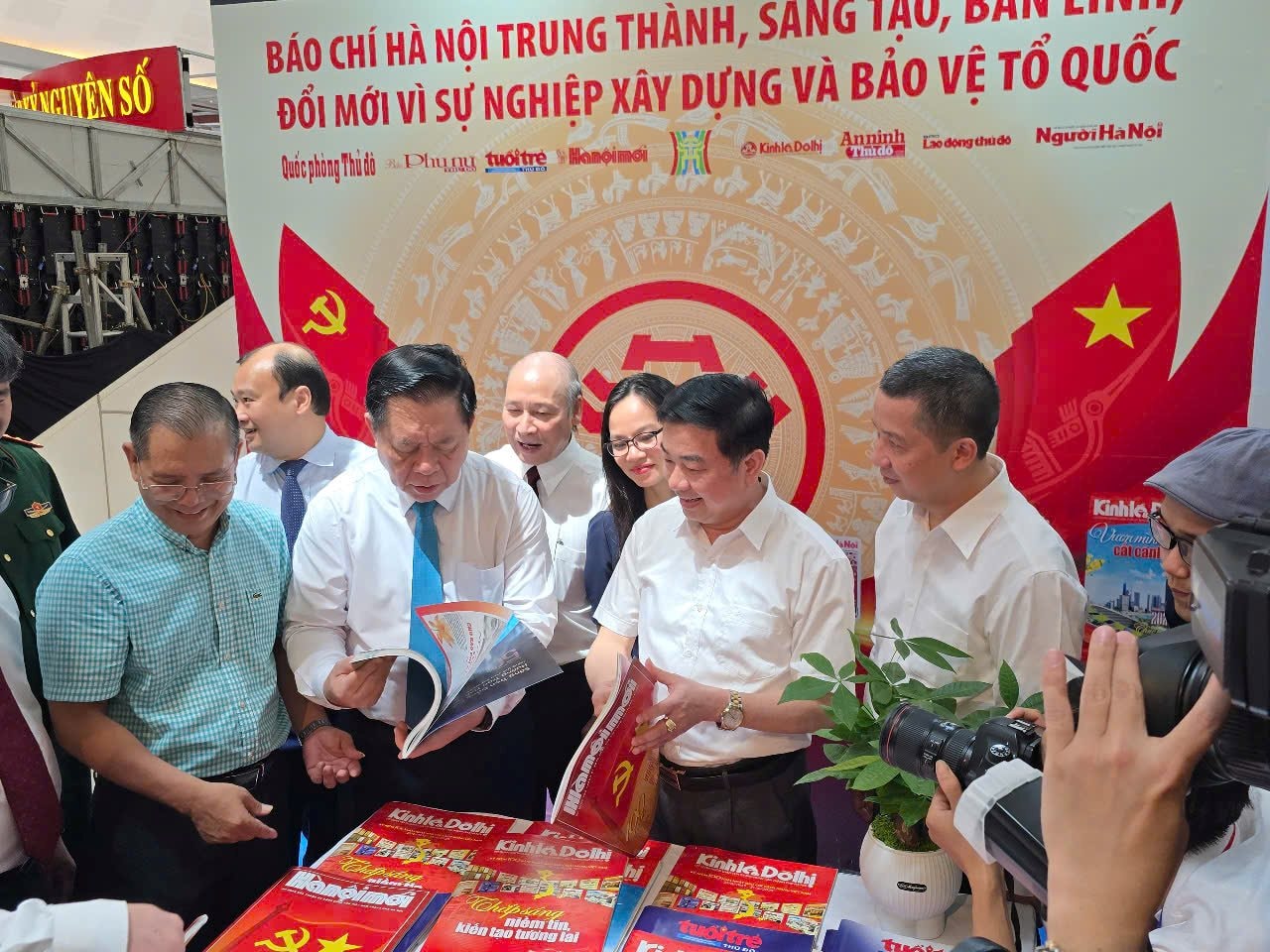tham-gian-ha-noi.jpg