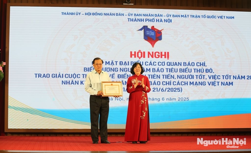 trao-thuong.jpg