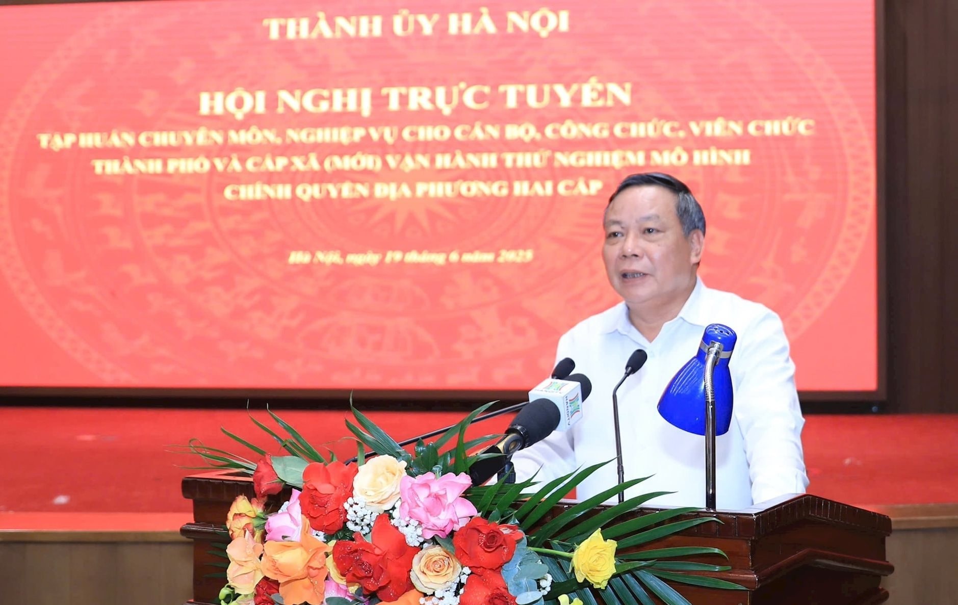 pho-bi-thu-nvphong(1).jpeg