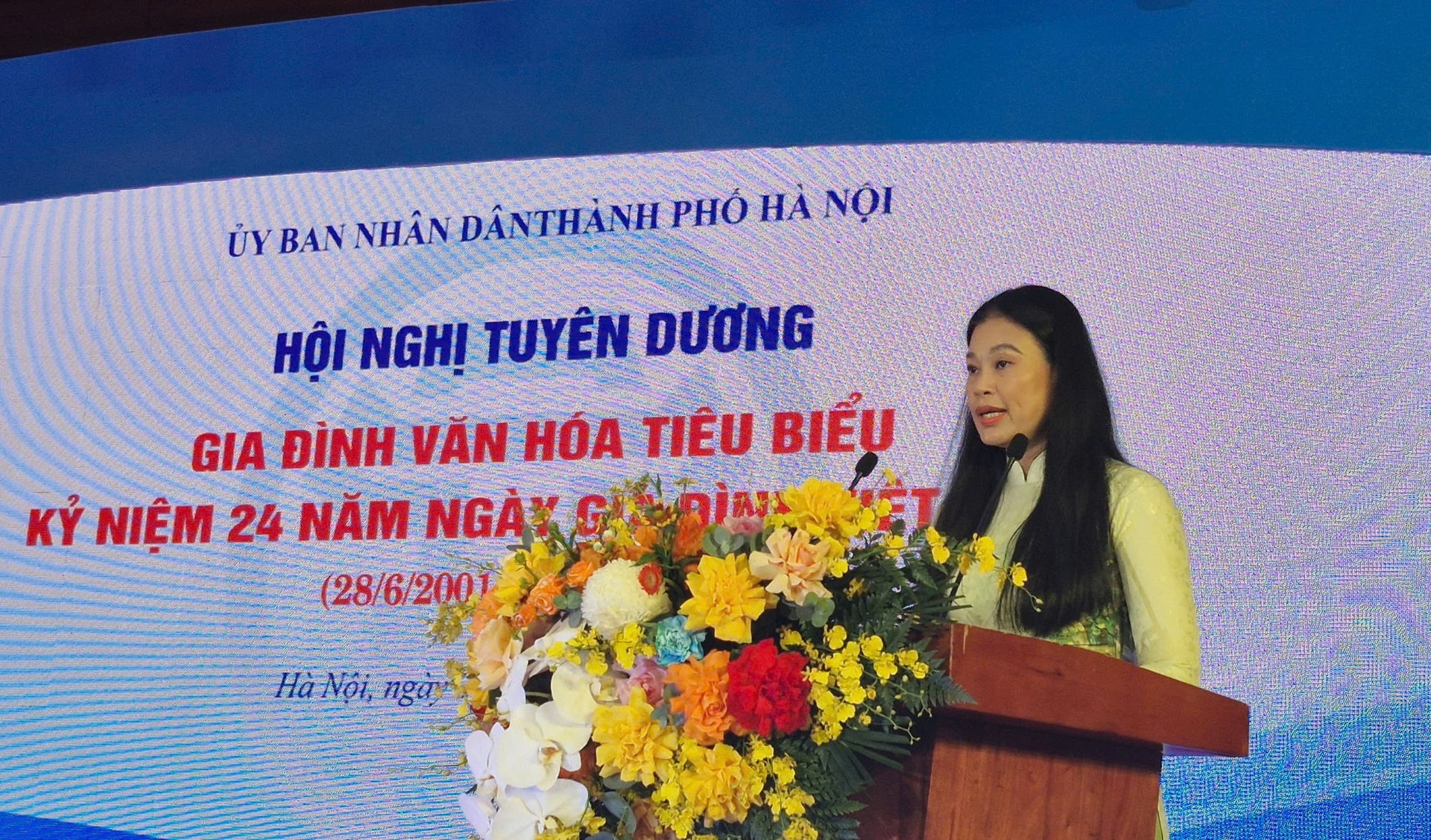 laodongthudo.vn-stores-news_dataimages-2025-062025-26-09-_gia-dinh-van-hoa-thu-do-tieu-bieu-2025-20250626093956.jpg