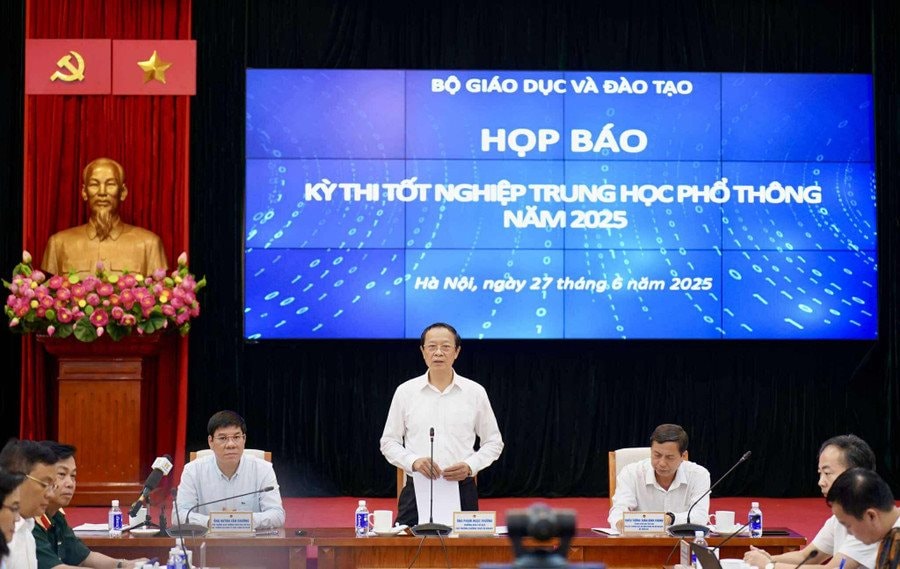 thu-truong.jpg