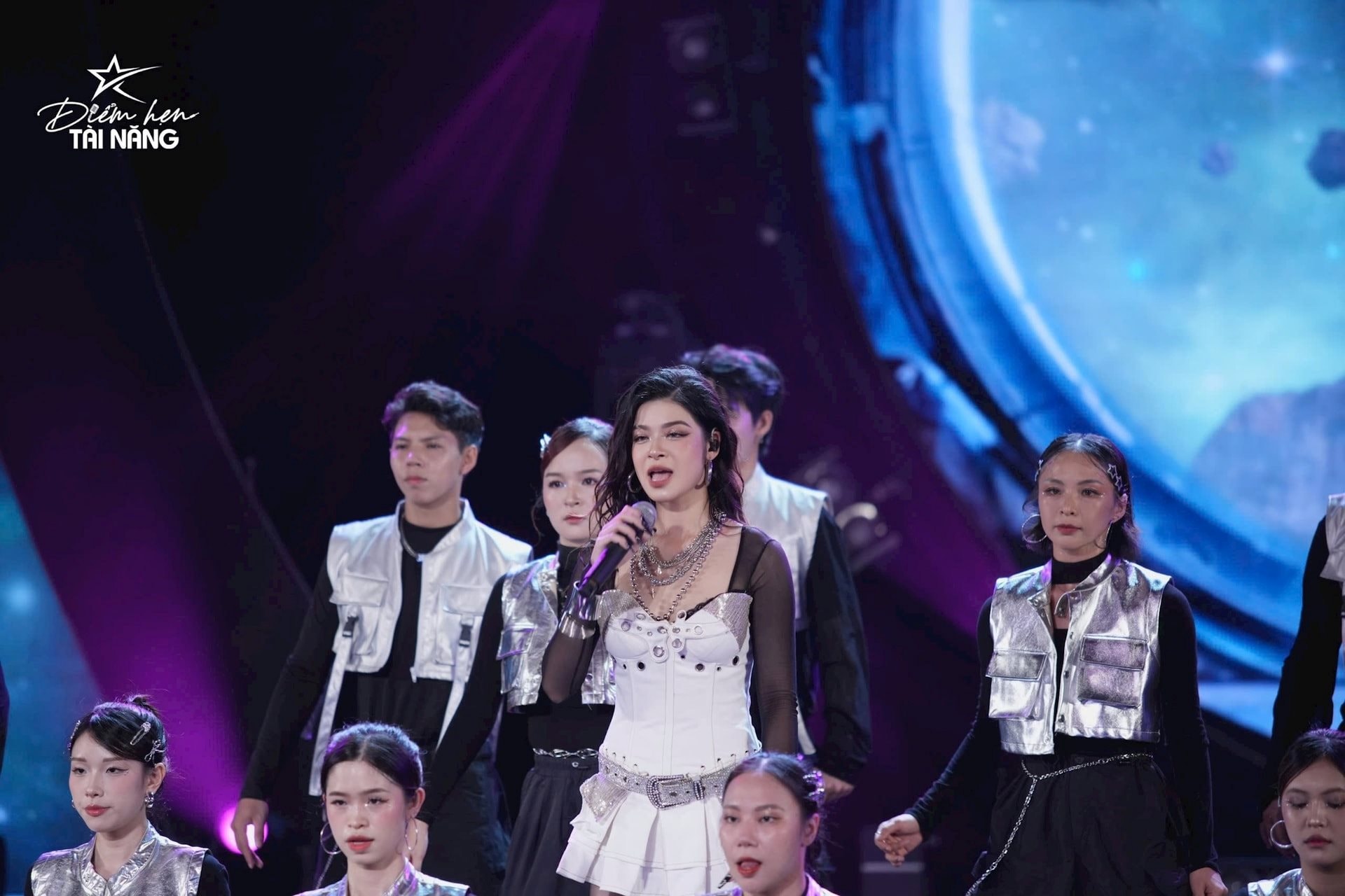 hoai-anh-1.jpg