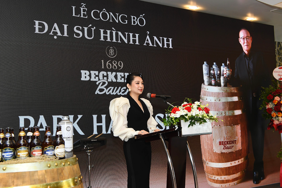 Bà Nguyễn Thị Thu Vân - đại diện 1689 Beckent Bauer phát biểu tại sự kiện