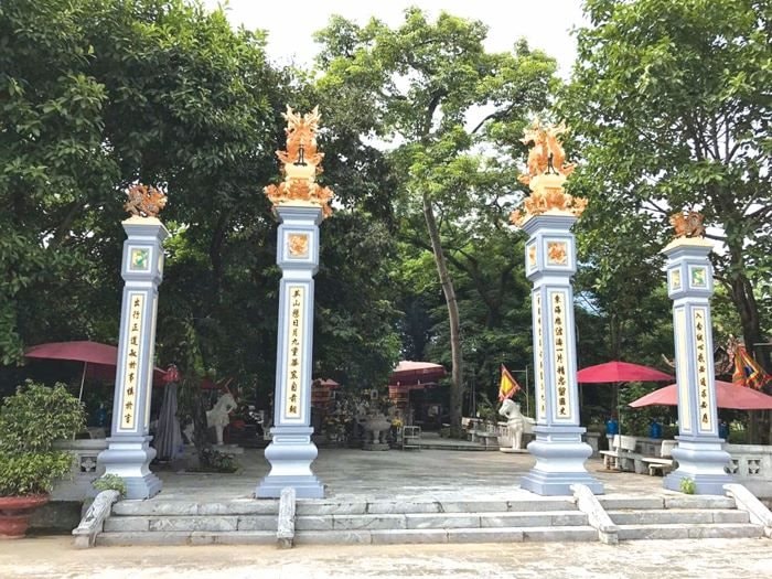 den-tho-duc-thanh-dam.jpg