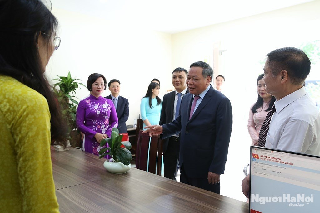 a-phong.jpg