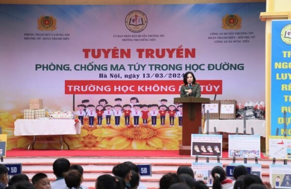 giang-vien-600x390.jpg