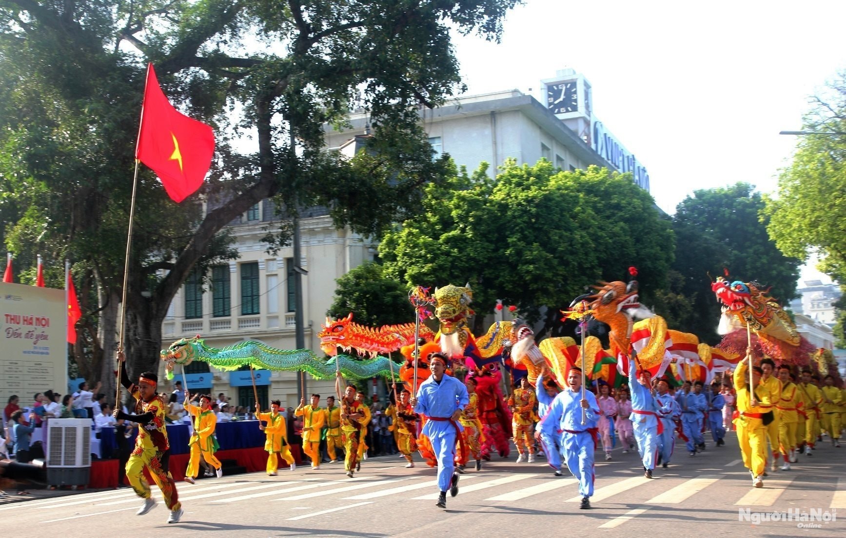 lan-su-rong.jpg
