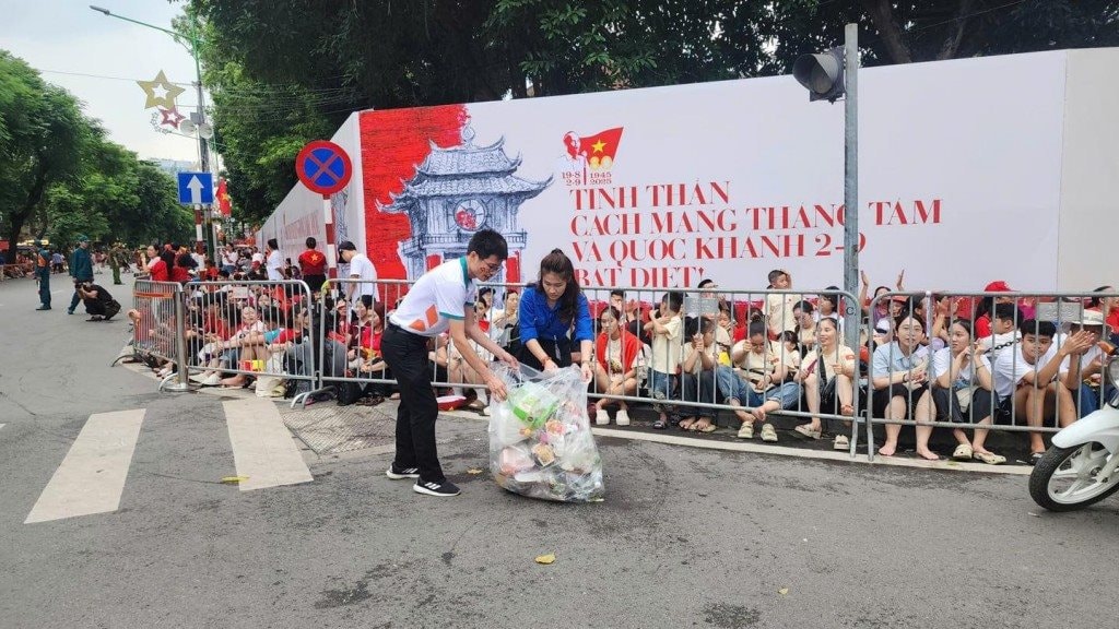 thanh-nien-tinh-nguyen-120250824234543.jpg