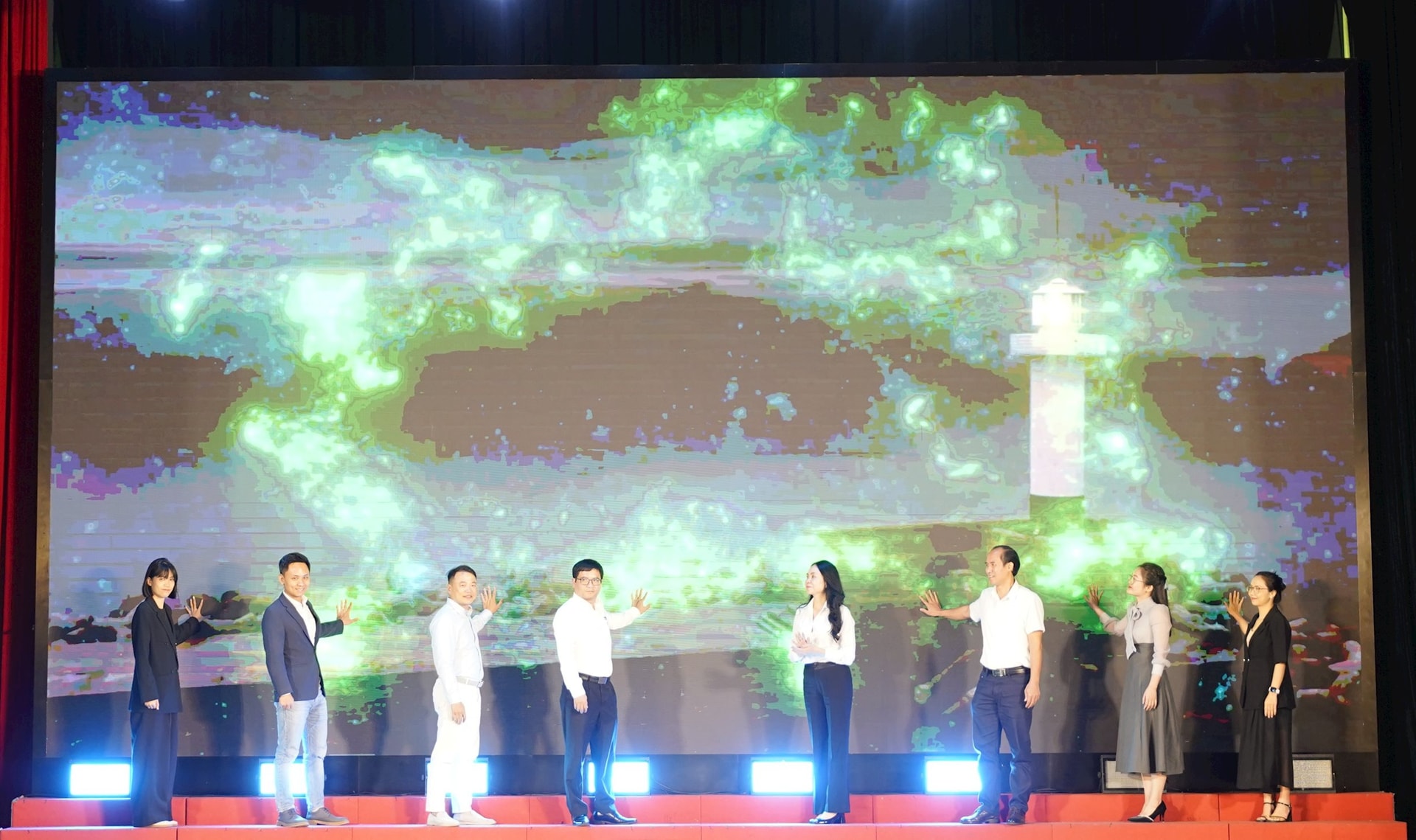 phat-dong-cuoc-thi-sinh-vien-kinh-doanh-so-2025-pld-1756388274.jpg