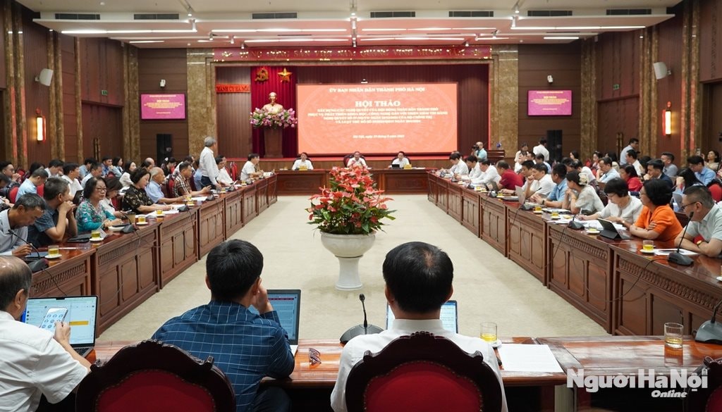 toan-canh-hoi-thao.jpg