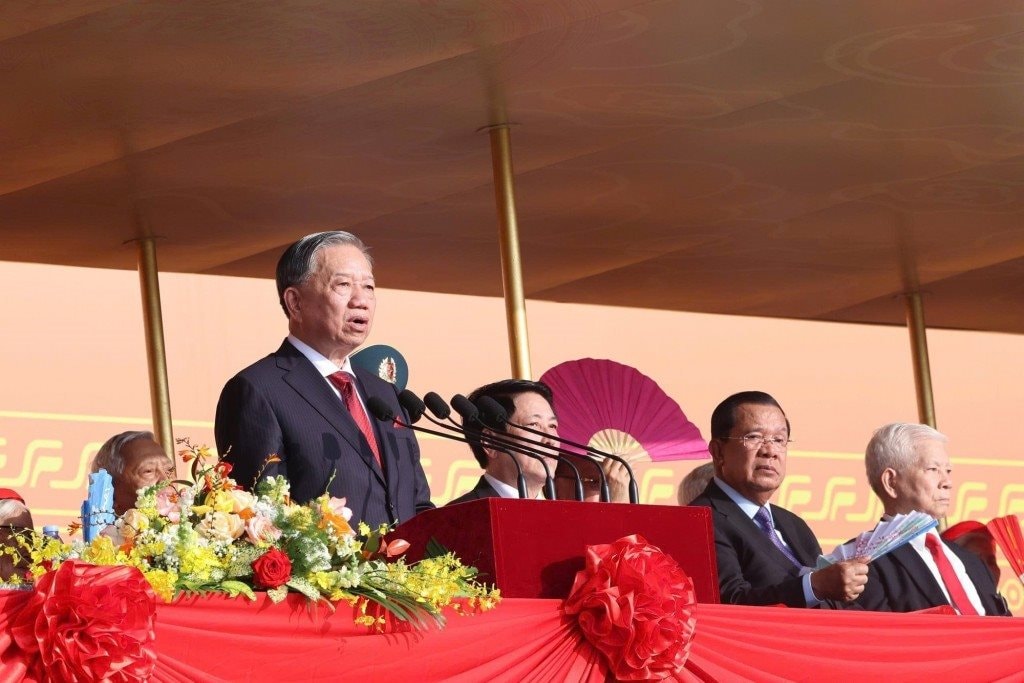 tong-bi-thu-220250902081622.jpg
