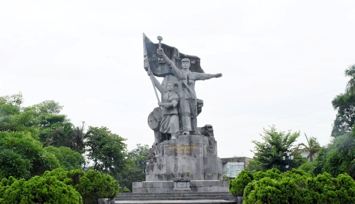 xo-viet-061508_913-081723.jpg