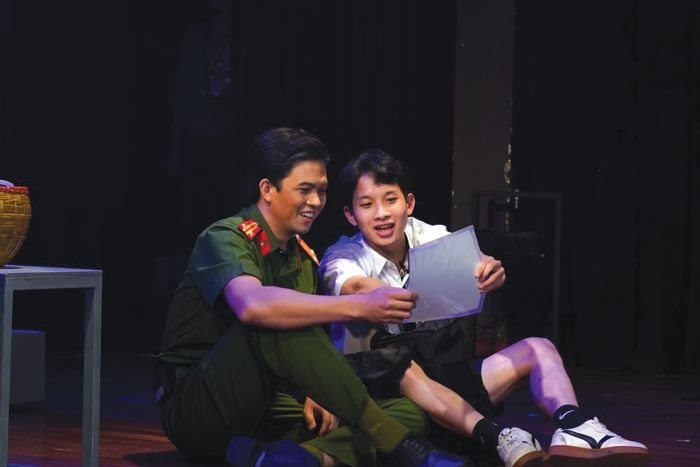 2.-mot-canh-trong-vo-_nguoc-chieu-binh-an_-cua-nha-hat-kich-viet-nam..jpg