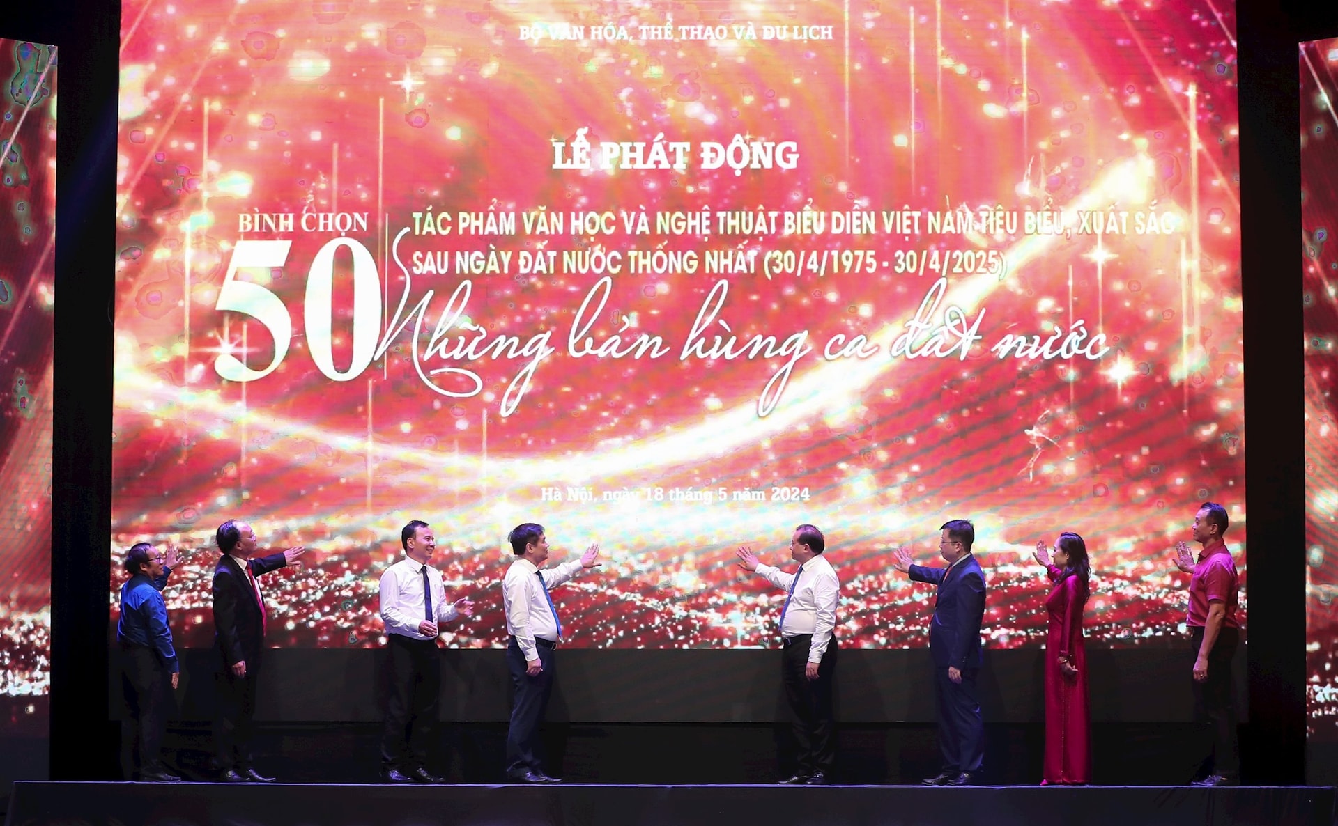 phat-dong-chon-50-tac-pham-van-hoc-nghe-thuat-tieu-bieu-sau-ngay-dat-nuoc-thong-nhat5-17160436101241562319343.jpg