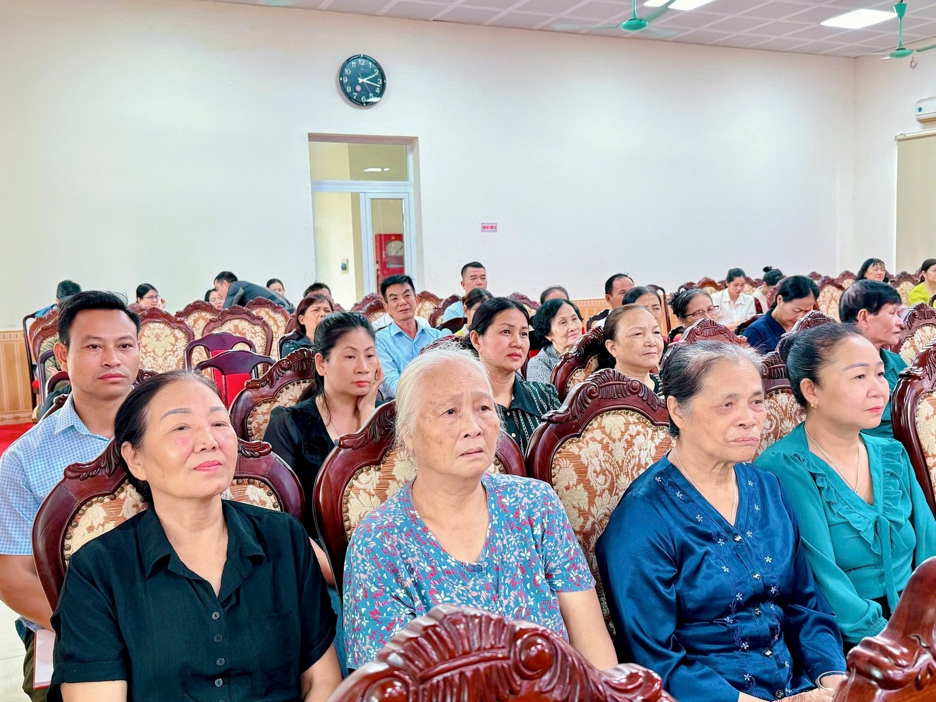 nam-phu-chieu.jpg