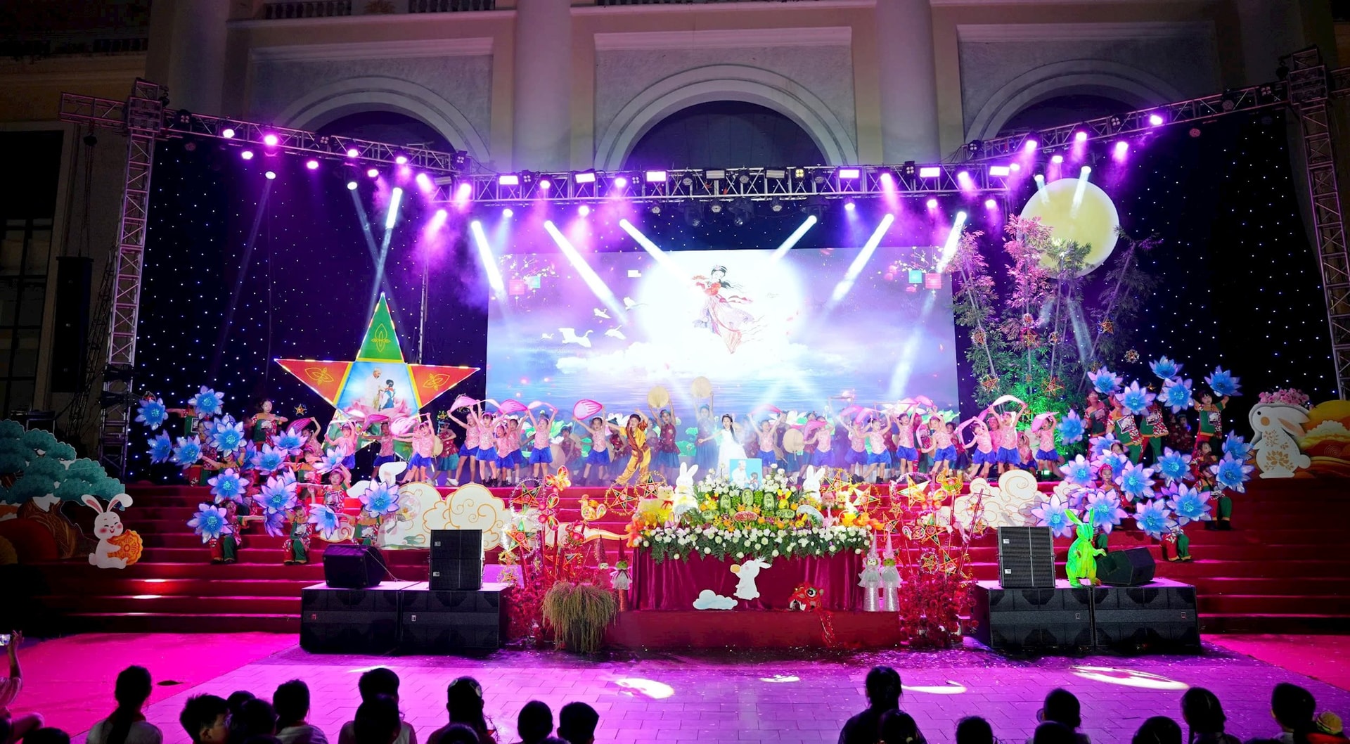 hoat-canh.jpg