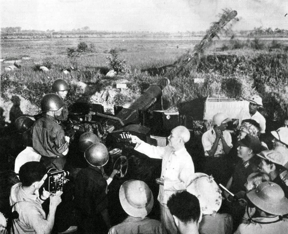 bac-ho-24.jpg