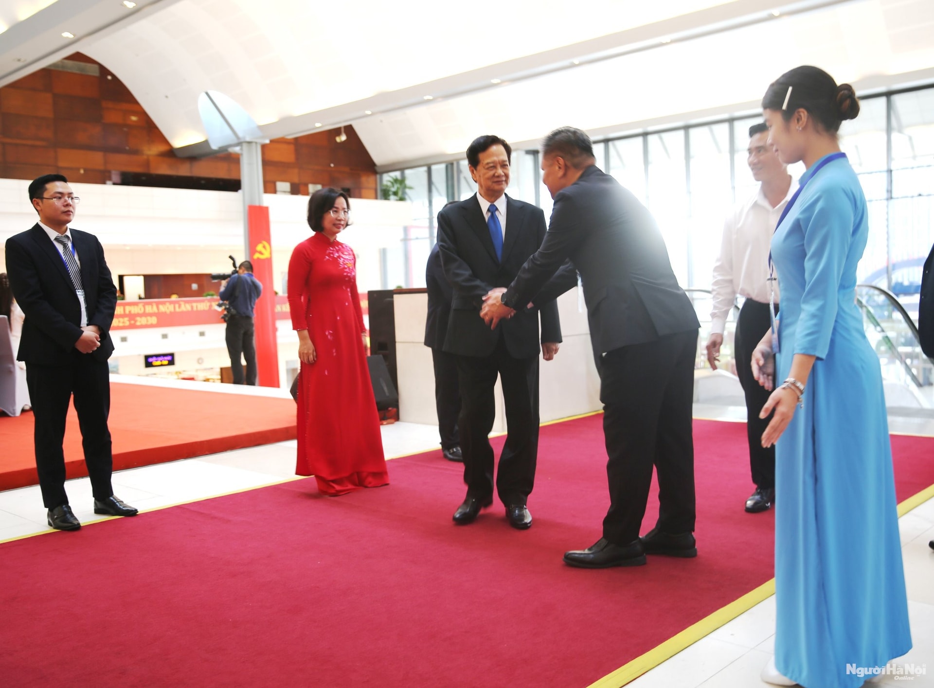lanh-dao-7-.jpg