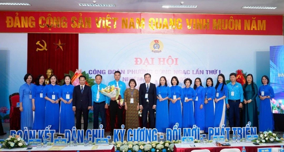 cong-doan-phuong-dong-ngac-xac-dinh-muc-tieu-toan-dien-cho-su-phat-trien-doan-ket-doi-moi-20251031110414-1-.jpg