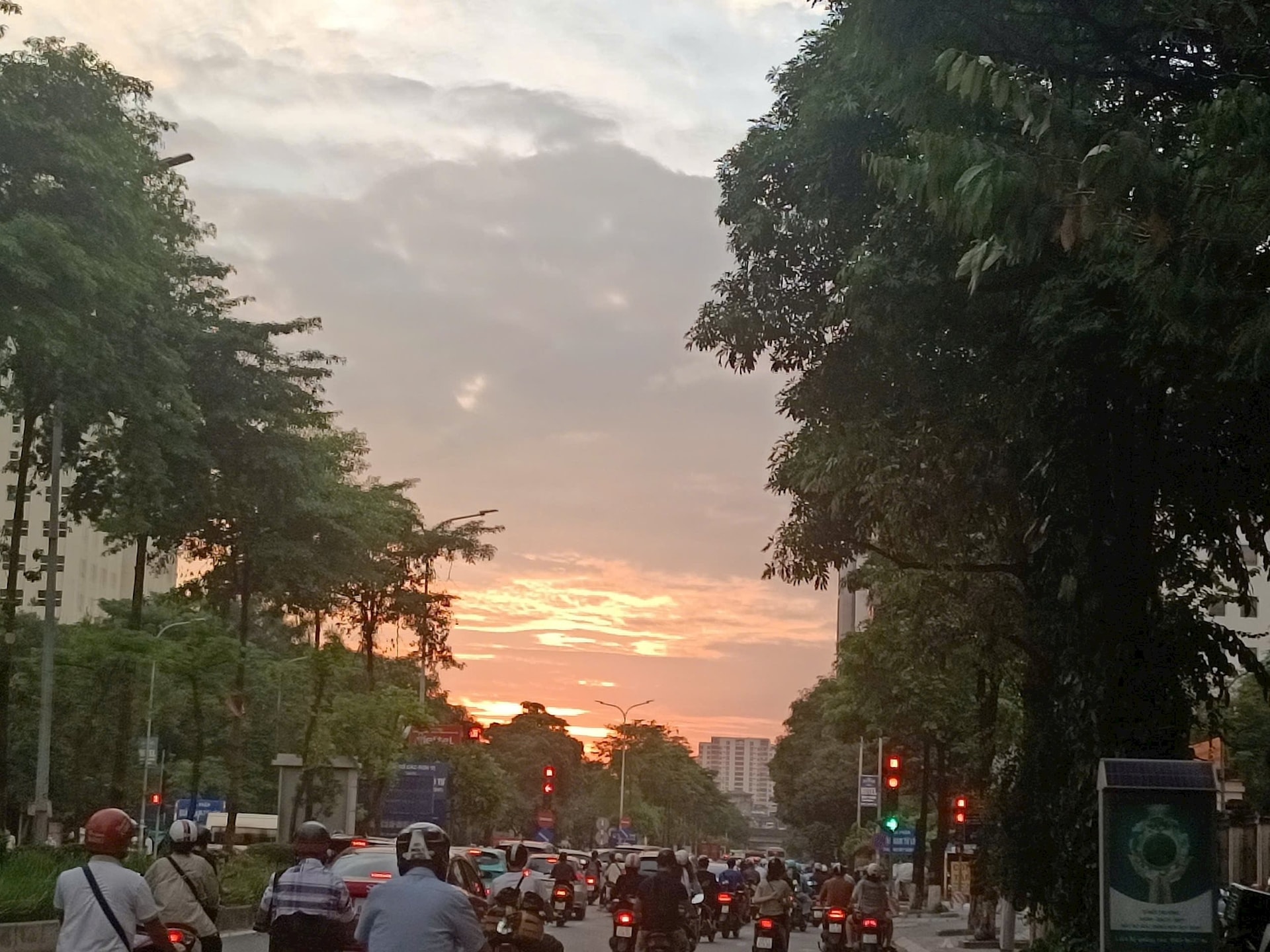 mot-goc-ha-noi-som-mai.jpg
