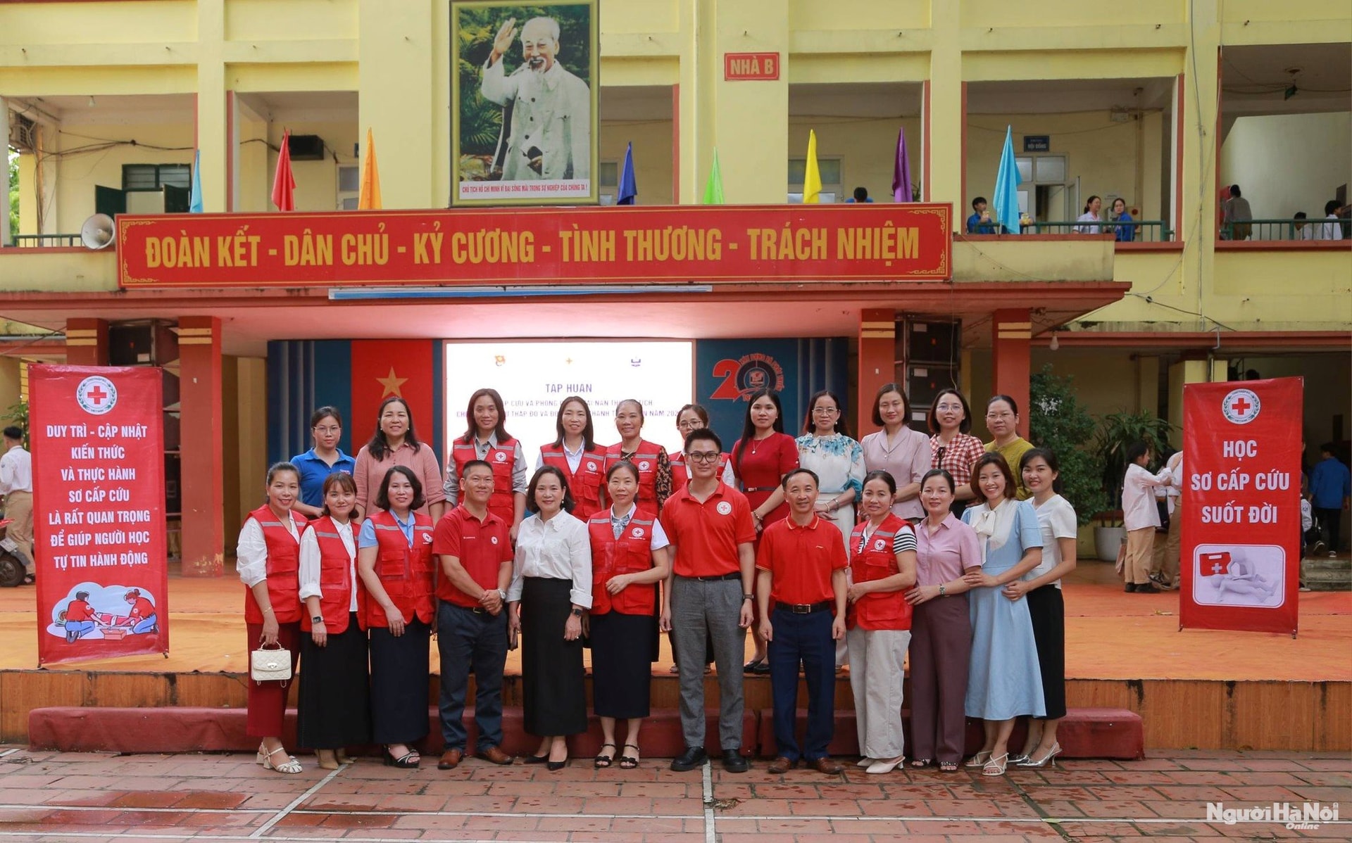 thpt-tg-001.jpg