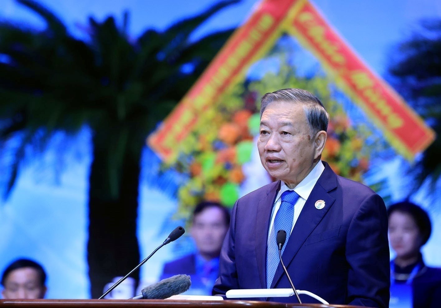 vna-potal-khai-mac-trong-the-dai-hoi-xiv-cong-doan-viet-nam-88041914-10-59-35.jpg