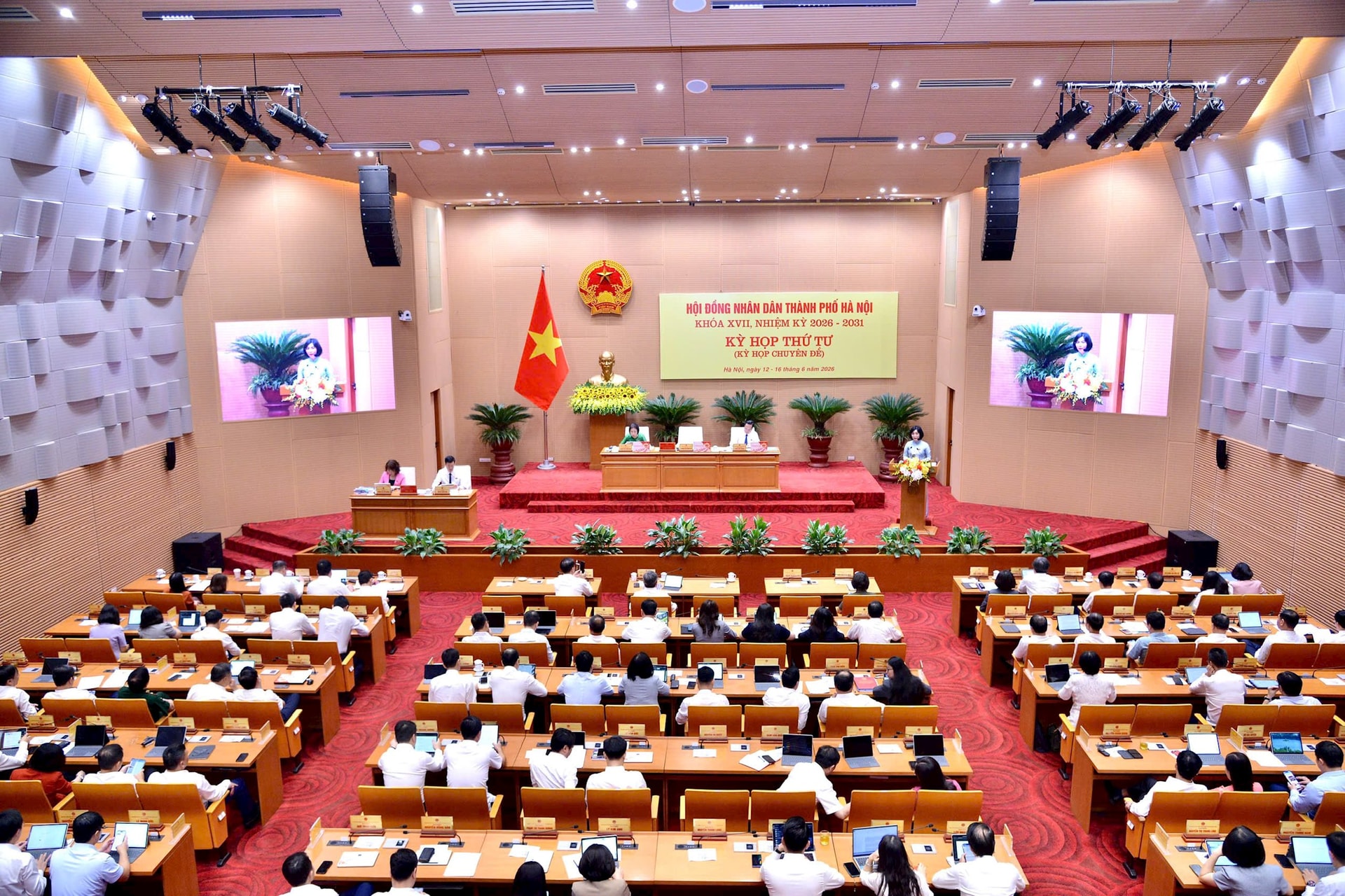 toancanh23.jpg