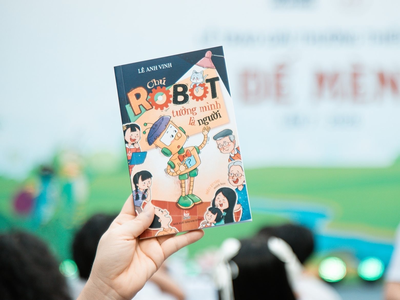 chu-robot-tuong-minh-la-nguoi.jpg