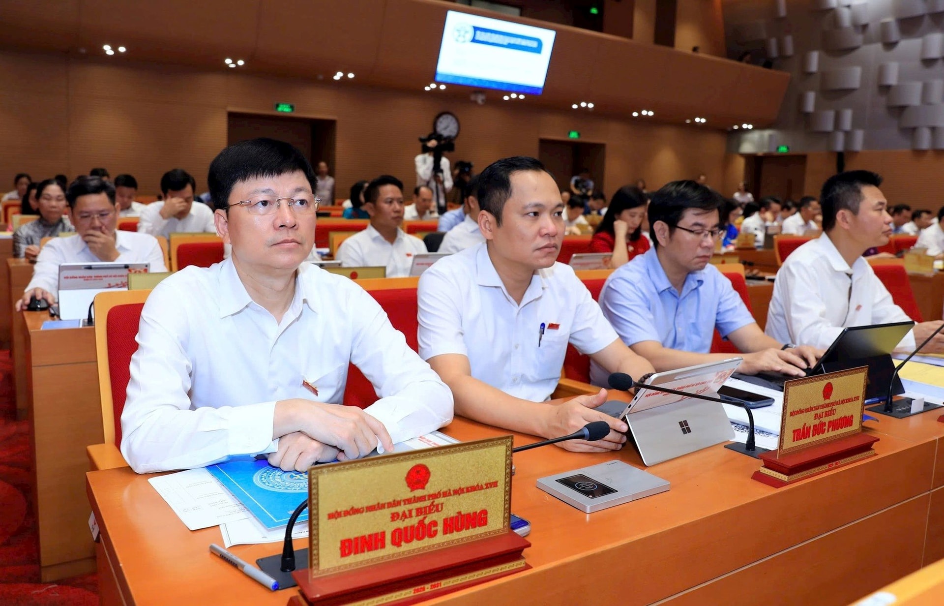 nhom-vh6-1781502379981-1781502380294855186772.jpg