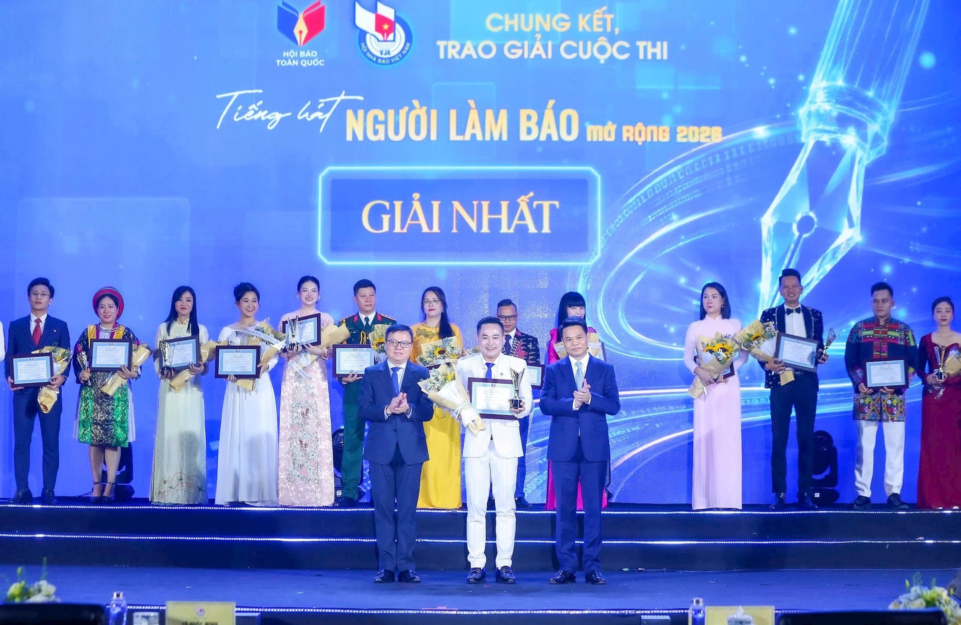 giai-nhat.jpg