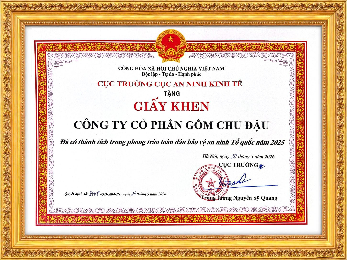 01-cuc-an-ninh-kinh-te-bo-cong-an-trao-tang-giay-khen-cho-cong-ty-cp-gom-chu-dau-da-co-thanh-tich-trong-phong-trao-toan-dan-bao-ve.jpeg