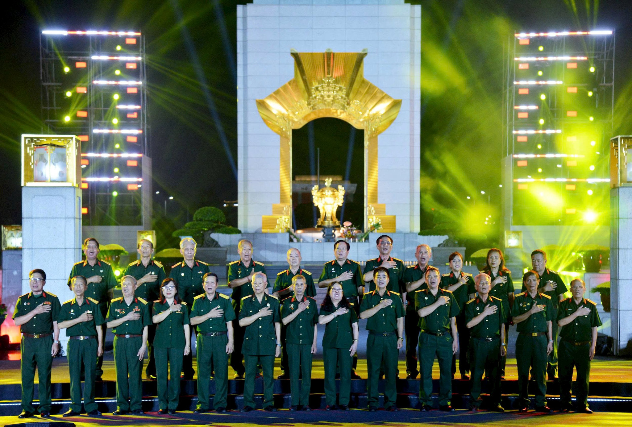 gen-h-z8081802868959_0aae3e9d2de31d9b7e1ed0b71d616542.jpg