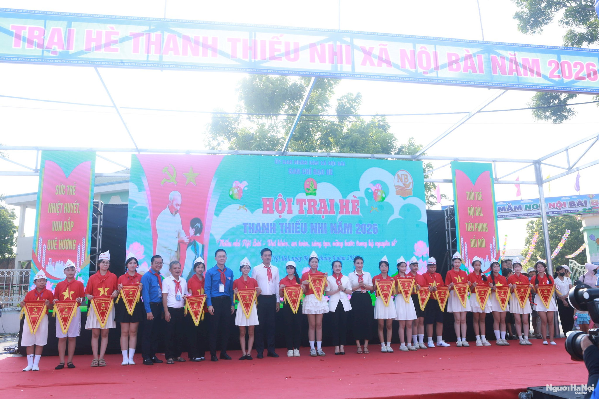 trai-he-nb001.jpg