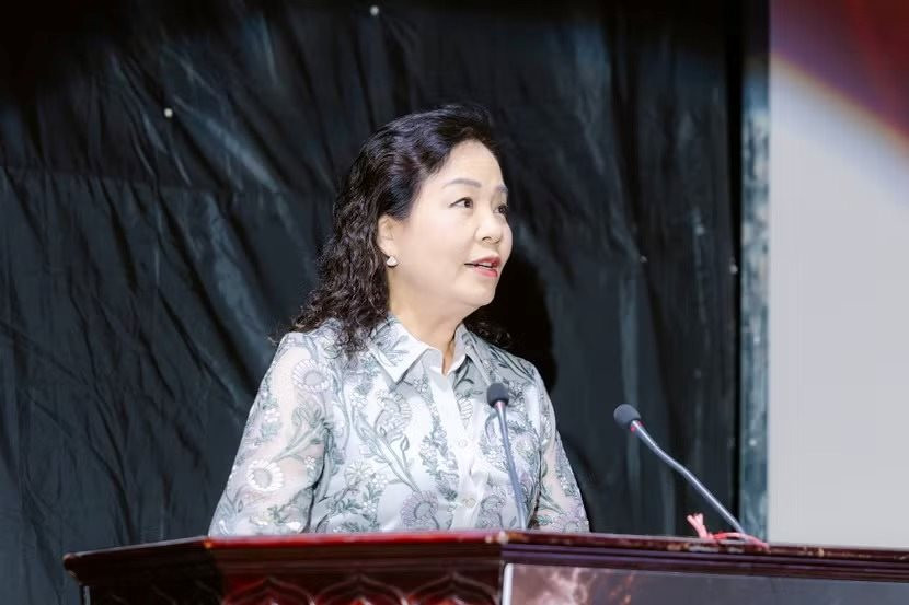 ba-ngo-phuong-lan-pho-chu-tich-h.jpg