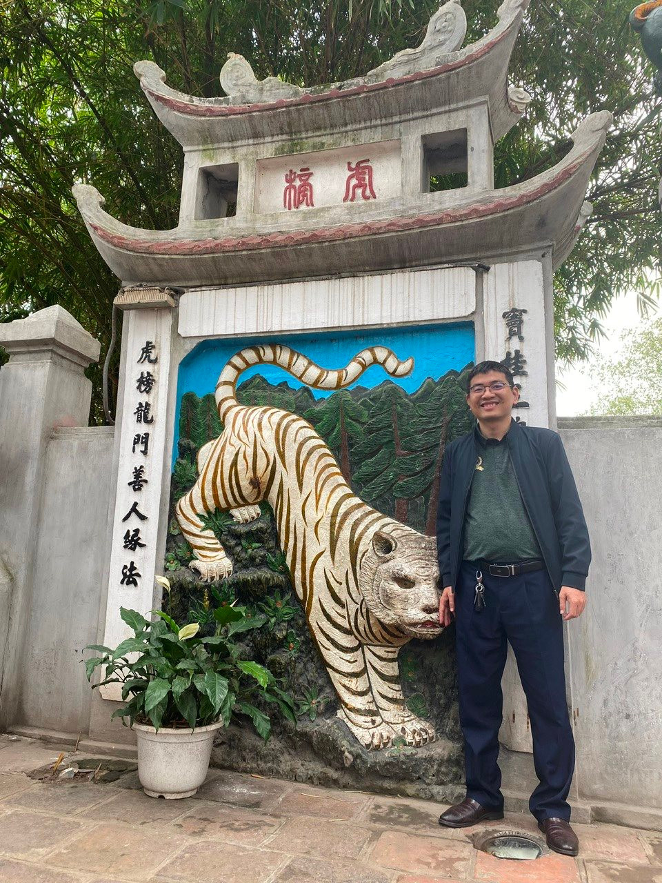 khiem-3.jpg