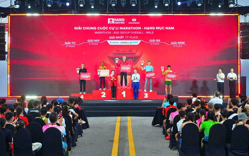 Hơn 14.500 vận động tham gia Giải Marathon Quốc tế Hà Nội Techcombank Mùa thứ 5 - Ảnh 1.