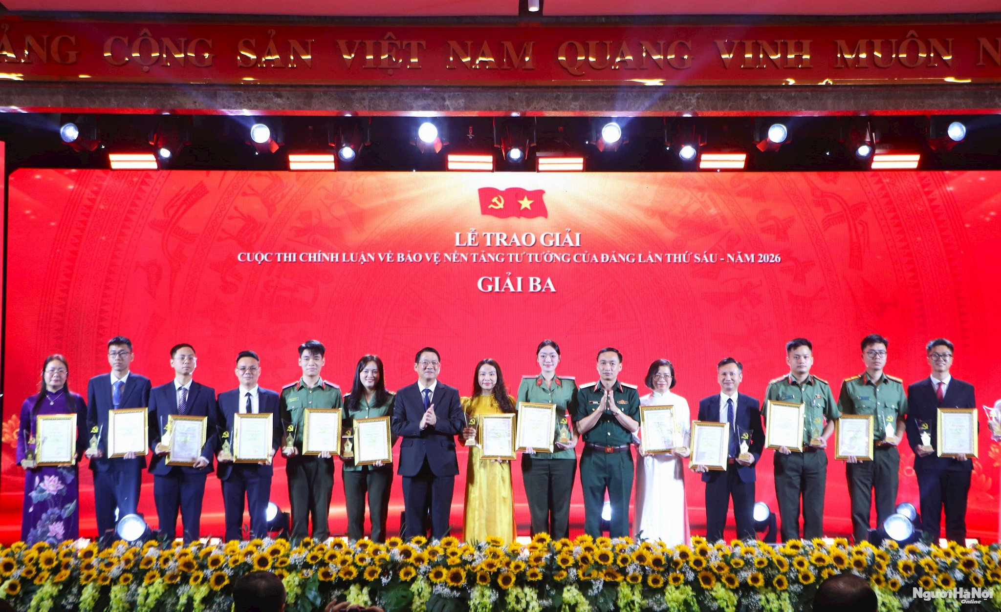 giai-ba.jpg
