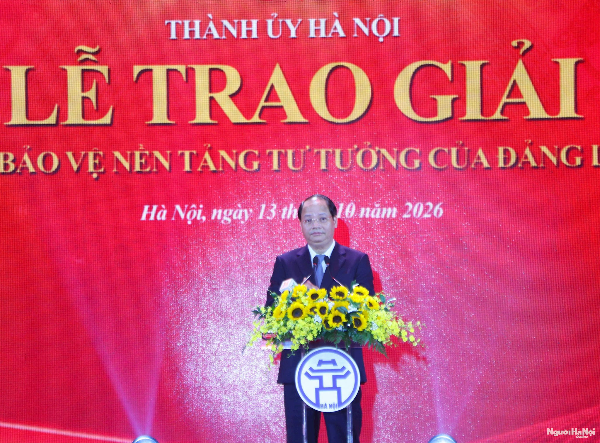 phat-bieu.jpg