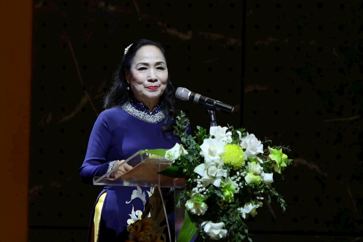 khai-mac-sk-hn-thuy-mui(1).jpg