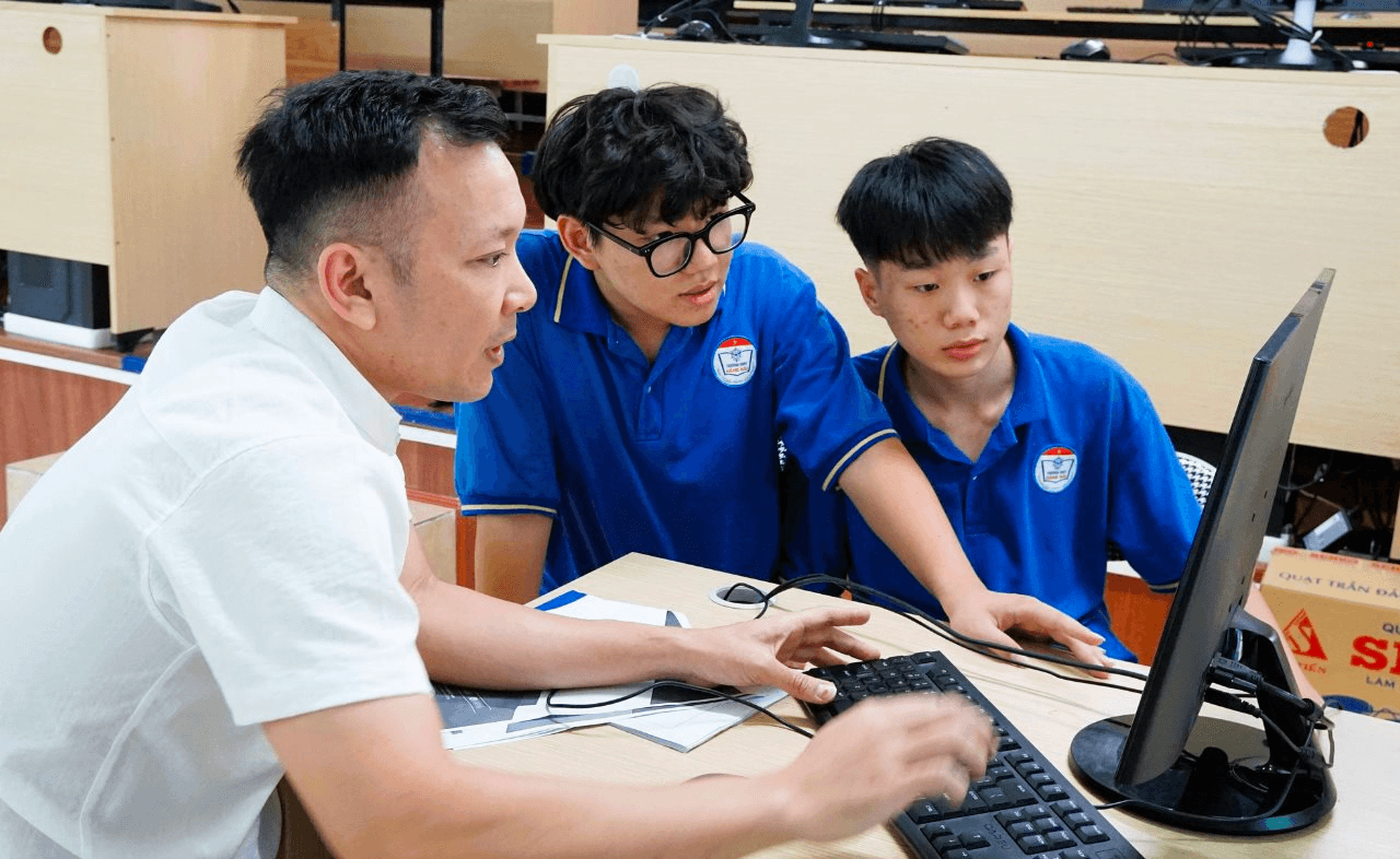 10thanh-nien-mxh-1.png