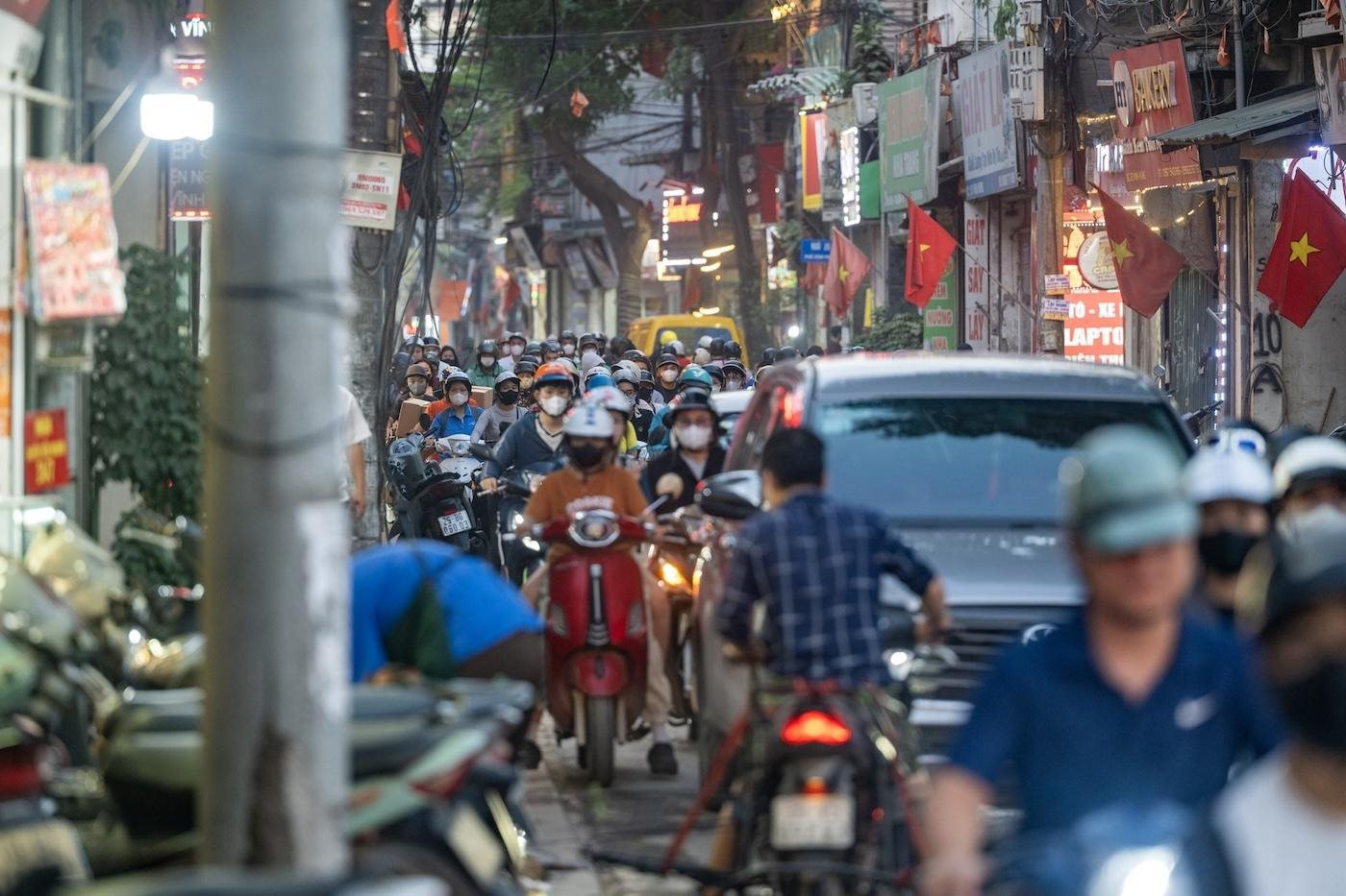 vinh-hung-2.jpg