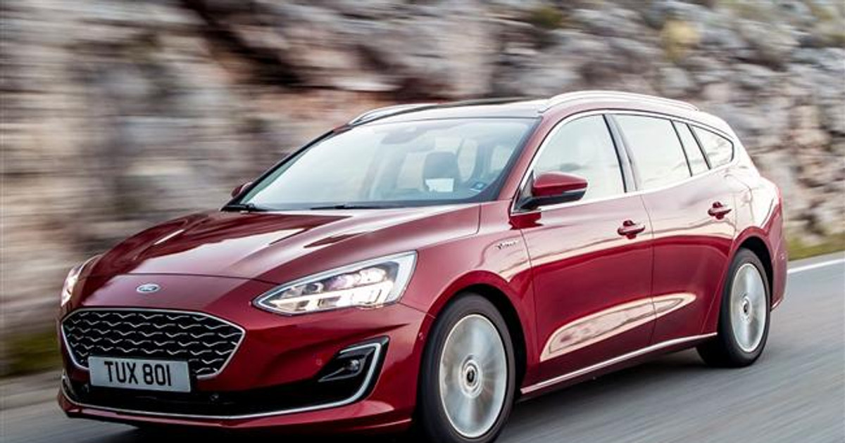 Giá xe ôtô hôm nay 19/9: Ford Focus giảm 20 triệu đồng