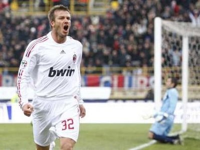 Beckham lập công, AC Milan nghiửn nát Bologna