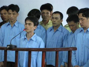 Hơn 66 năm tù cho 10 bị cáo vụ Vũ trường Phương Đông